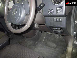 TOYOTA SPADE 2012