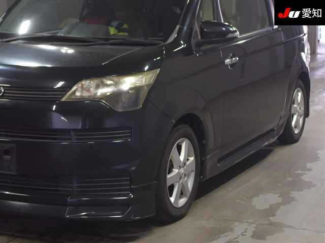 TOYOTA SPADE 2012