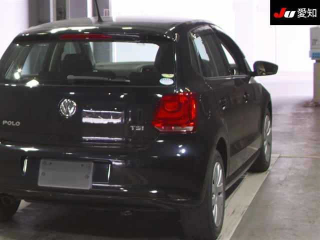 VOLKSWAGEN POLO 2011