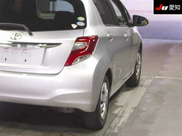 TOYOTA VITZ 2014