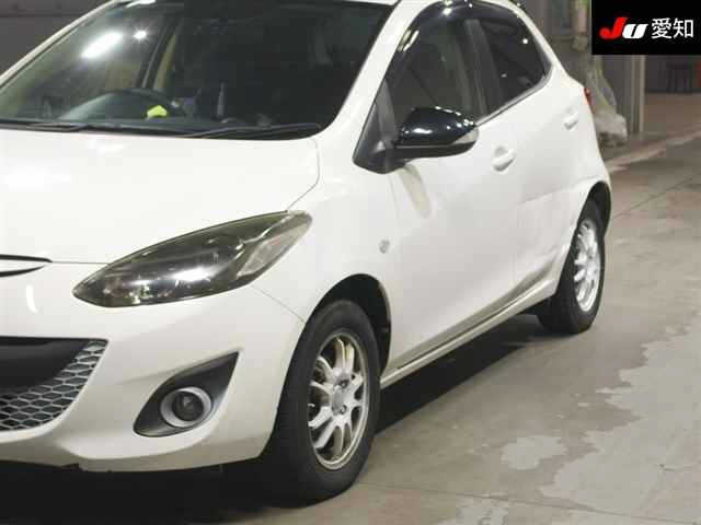 MAZDA DEMIO 2013