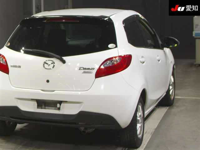 MAZDA DEMIO 2013