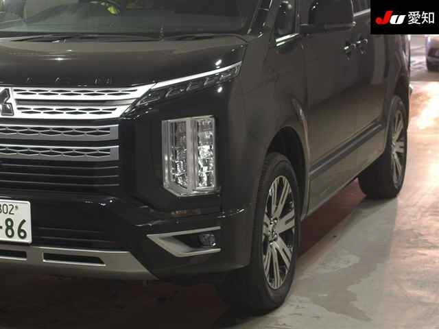 MITSUBISHI DELICA D5 2023