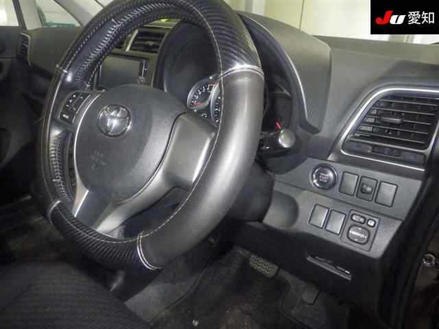 TOYOTA RACTIS 2012