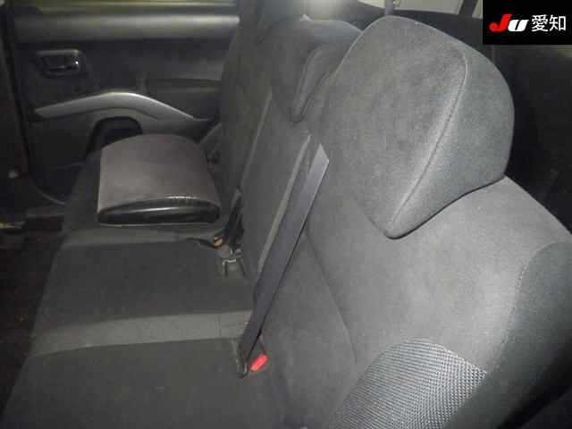 MITSUBISHI OUTLANDER 2008