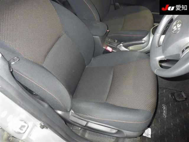 TOYOTA AURIS 2010