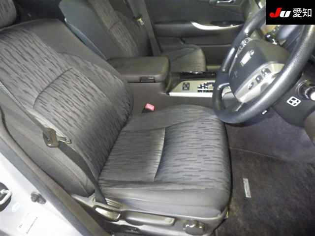 TOYOTA CROWN 2010