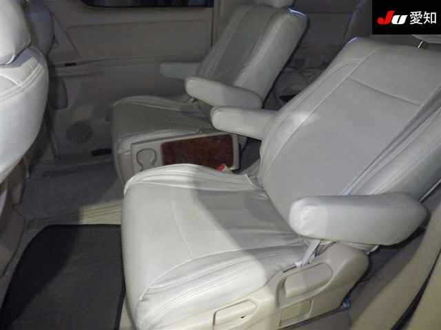 TOYOTA ALPHARD 2009