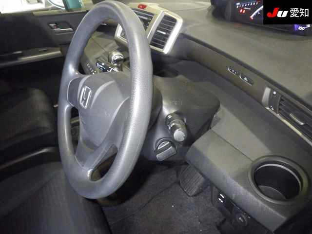 HONDA FREED 2010