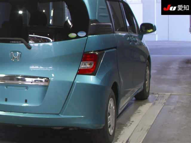 HONDA FREED 2010