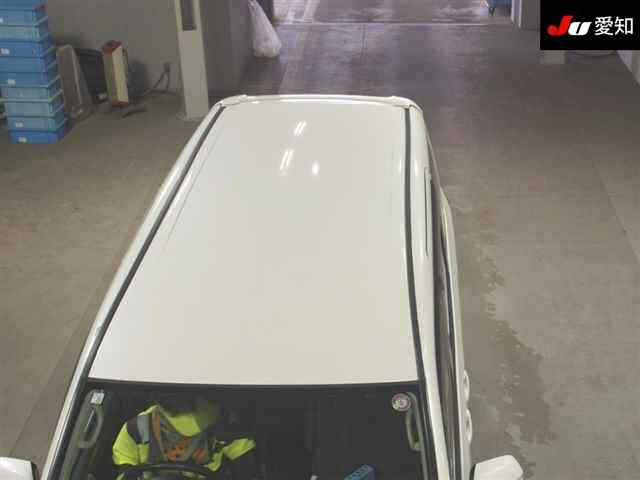 TOYOTA NOAH 2010
