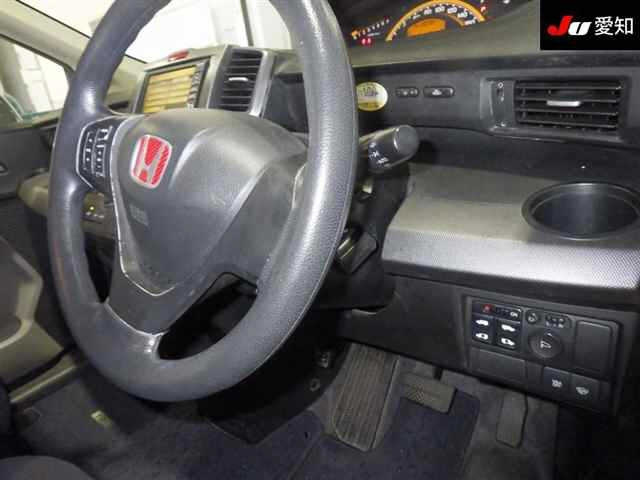 HONDA FREED 2008