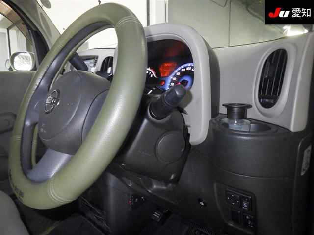 NISSAN CUBE 2010