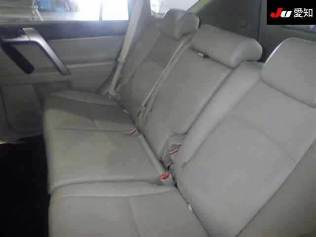 TOYOTA LAND CRUISER PRADO 2023