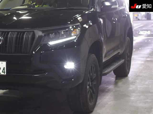 TOYOTA LAND CRUISER PRADO 2023