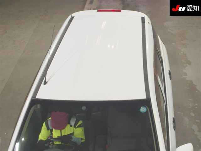 NISSAN AD 2011