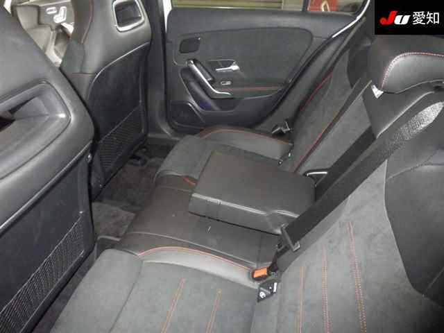 MERCEDES BENZ A CLASS 2022