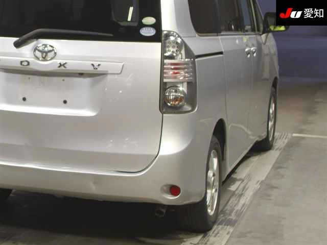 TOYOTA VOXY 2008