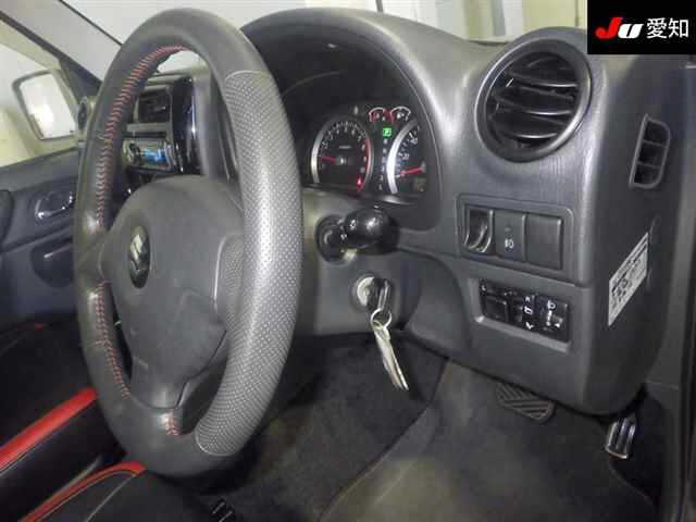SUZUKI JIMNY 2012