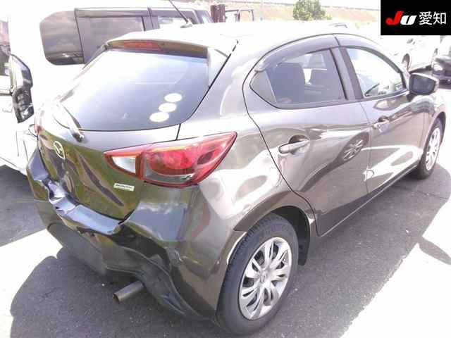 MAZDA DEMIO 2015