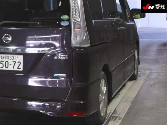 NISSAN SERENA 2013