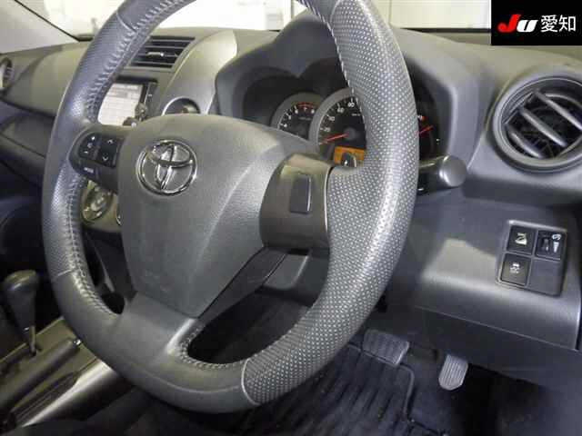 TOYOTA VANGUARD 2013
