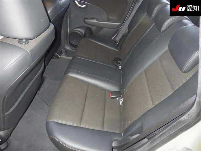 HONDA FIT SHUTTLE 2013