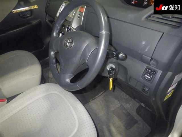TOYOTA RACTIS 2008