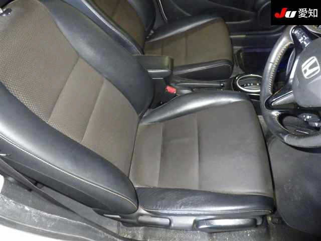 HONDA FIT SHUTTLE 2013