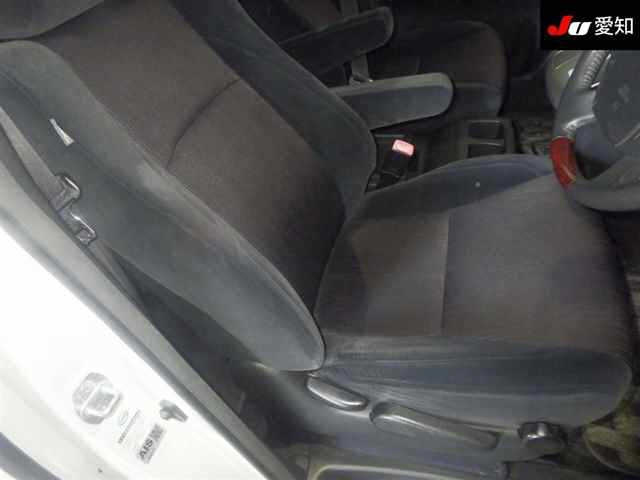 TOYOTA VELLFIRE 2008