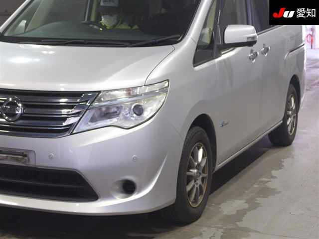 NISSAN SERENA 2015