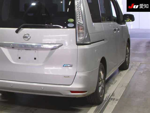 NISSAN SERENA 2015