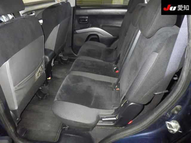 MITSUBISHI OUTLANDER 2010