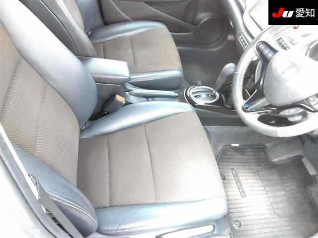 HONDA FIT SHUTTLE 2012
