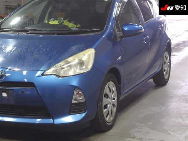 TOYOTA AQUA 2012