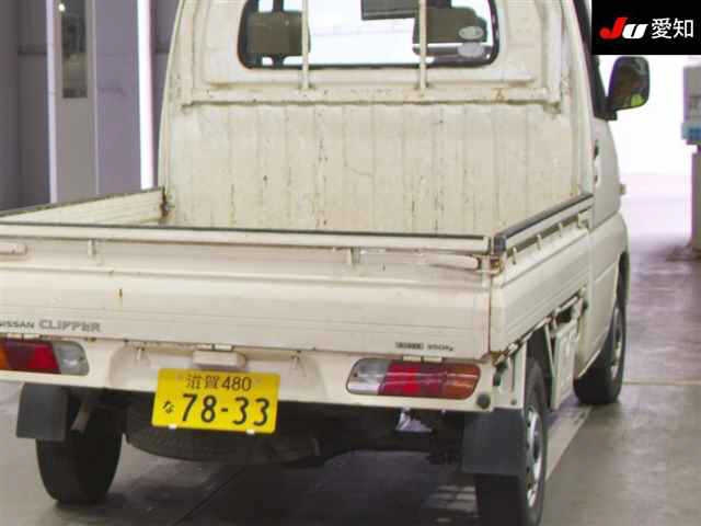 NISSAN CLIPPER TRUCK 2009