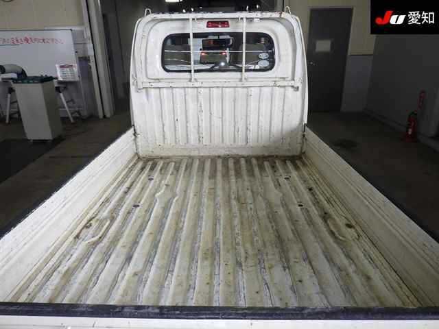 NISSAN CLIPPER TRUCK 2009