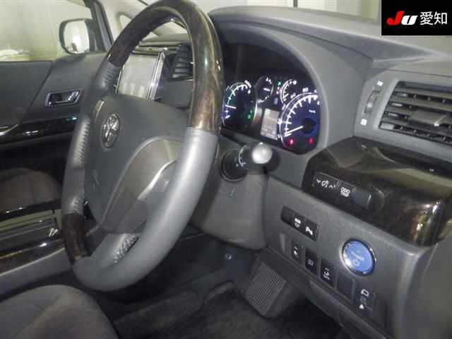 TOYOTA VELLFIRE 2014