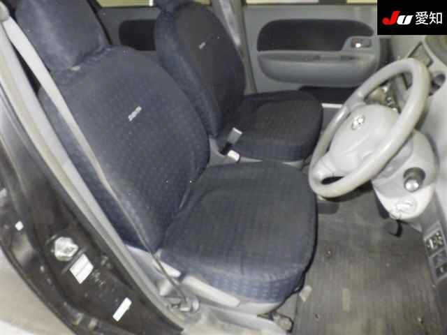 TOYOTA SIENTA 2009