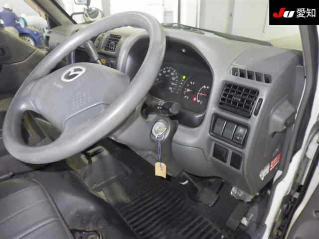 MAZDA BONGO VAN 2011