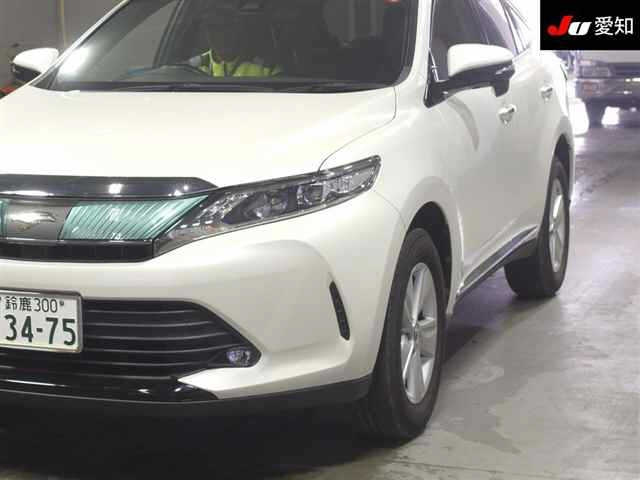 TOYOTA HARRIER 2018