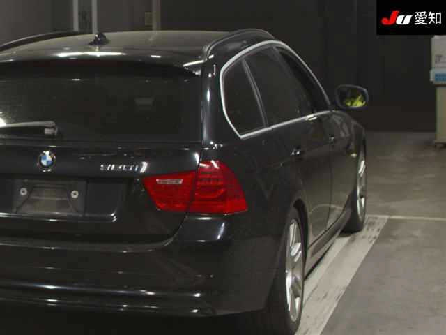 BMW 3 SERIES 2010