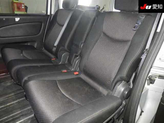NISSAN SERENA 2013