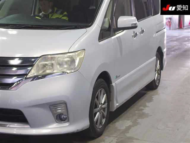 NISSAN SERENA 2013