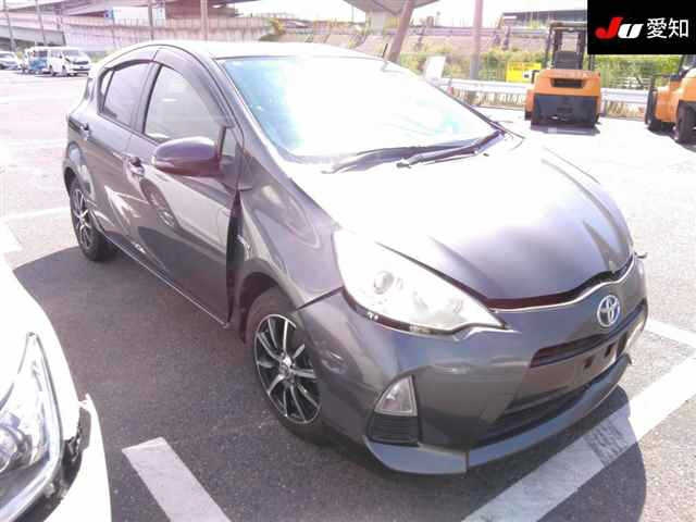 TOYOTA AQUA 2013
