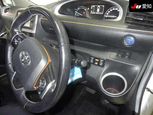 TOYOTA SIENTA 2016