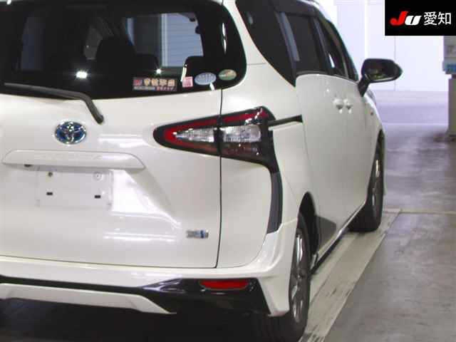 TOYOTA SIENTA 2016