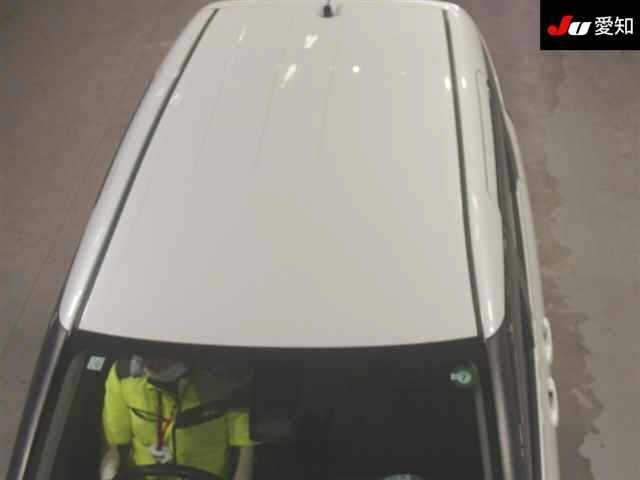 TOYOTA SIENTA 2016