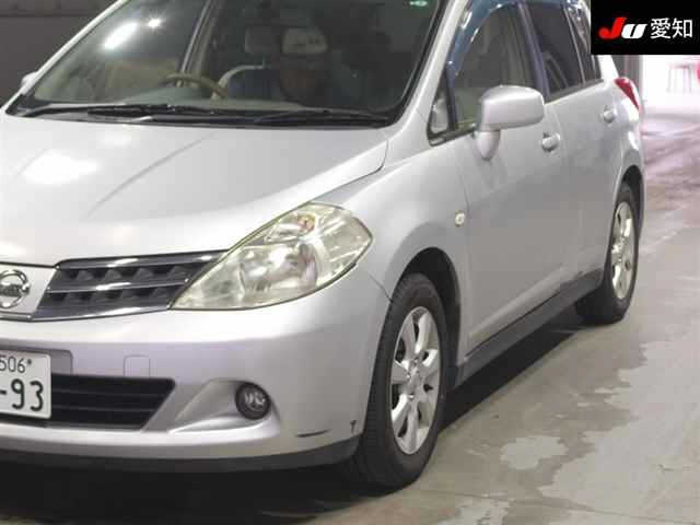 NISSAN TIIDA 2009