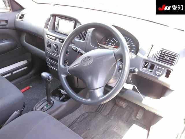 TOYOTA PROBOX 2009